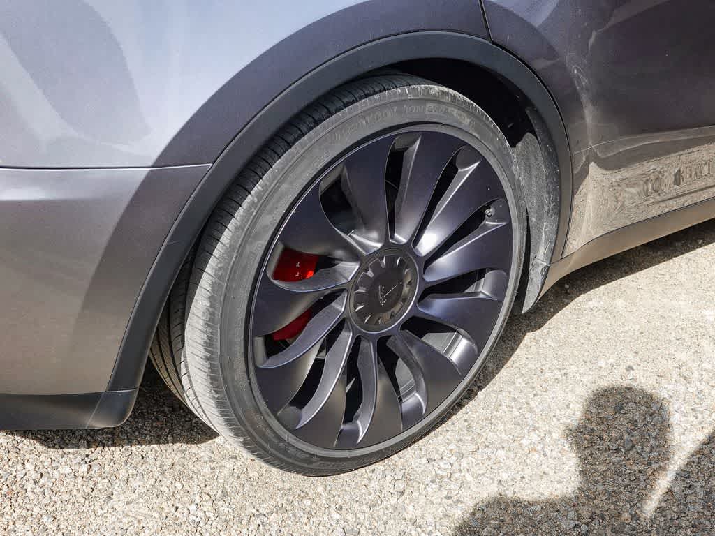 2024 Tesla Model Y Performance Dual Motor All-Wheel Drive