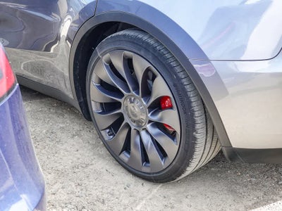 2024 Tesla Model Y Performance Dual Motor All-Wheel Drive