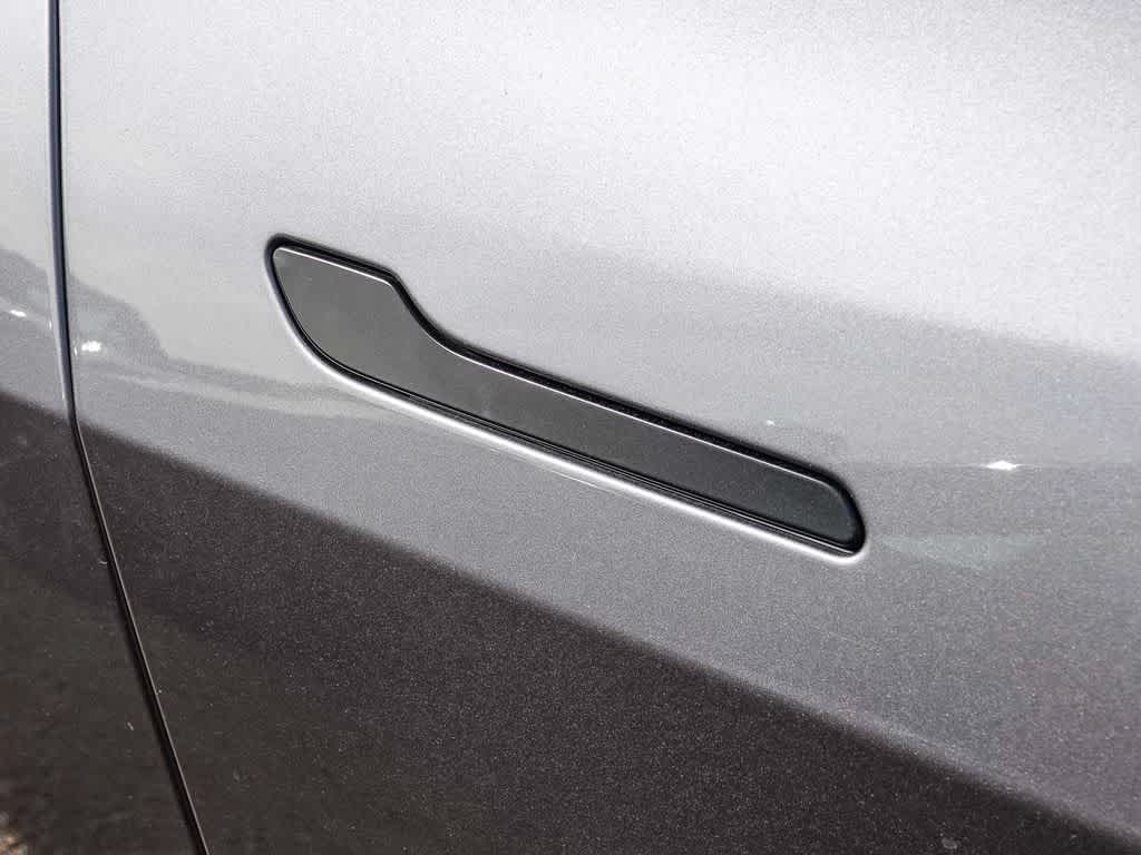 2024 Tesla Model Y Performance Dual Motor All-Wheel Drive