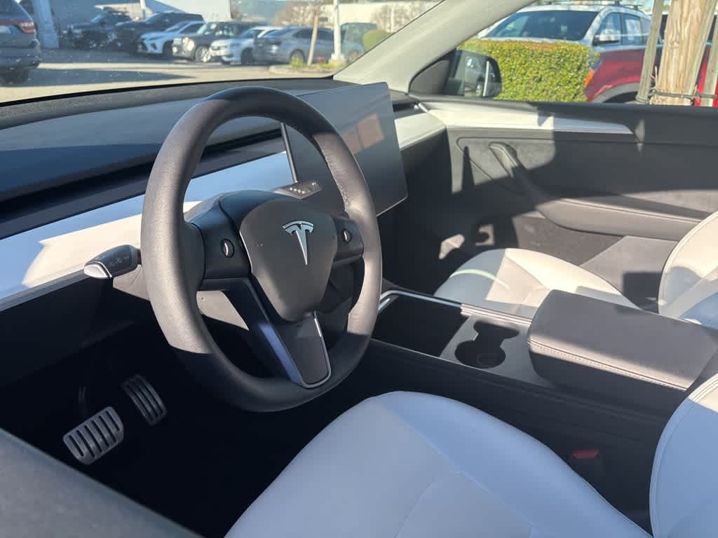 2022 Tesla Model Y Performance Dual Motor All-Wheel Drive