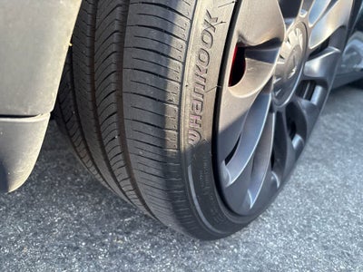 2024 Tesla Model Y Performance Dual Motor All-Wheel Drive