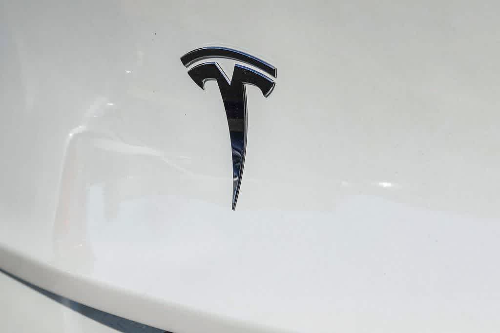2025 Tesla Model Y Performance Dual Motor All-Wheel Drive