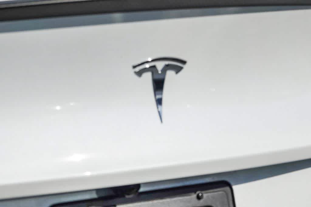 2025 Tesla Model Y Performance Dual Motor All-Wheel Drive