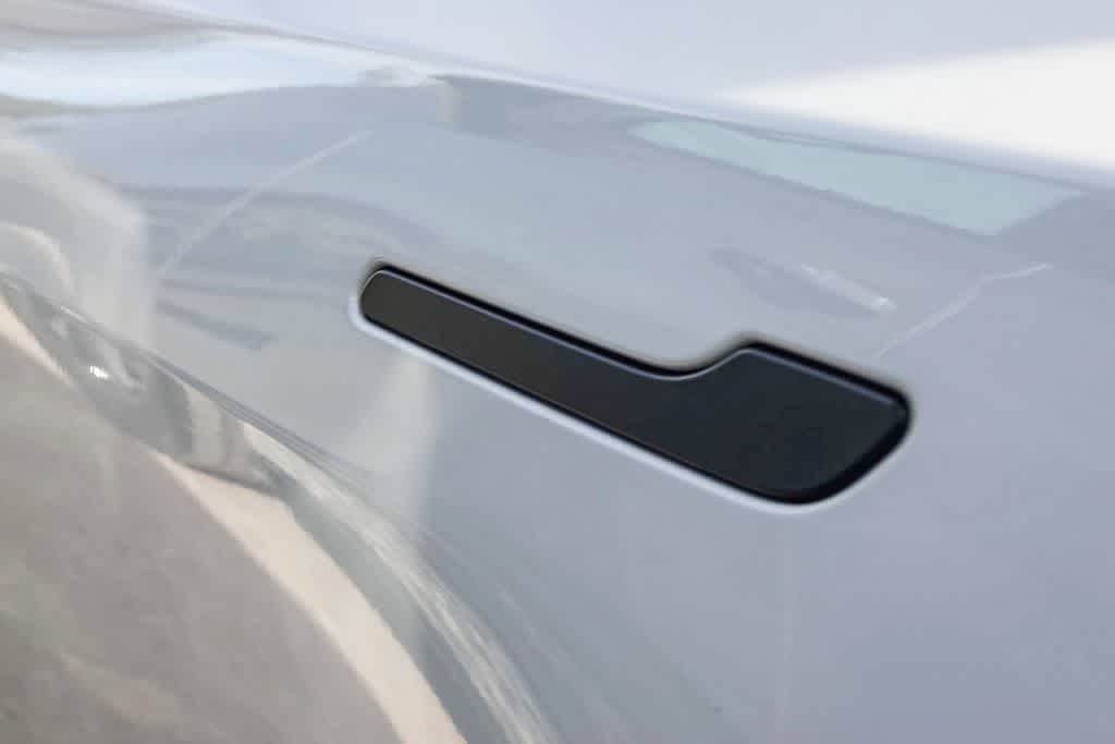 2025 Tesla Model Y Performance Dual Motor All-Wheel Drive