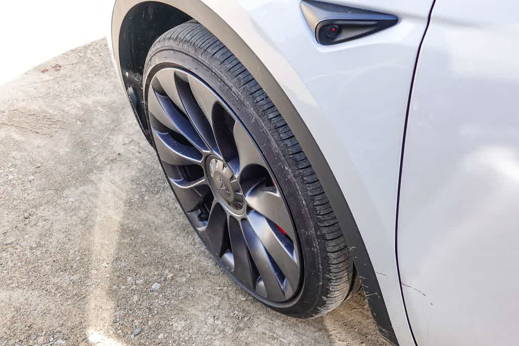 2025 Tesla Model Y Performance Dual Motor All-Wheel Drive