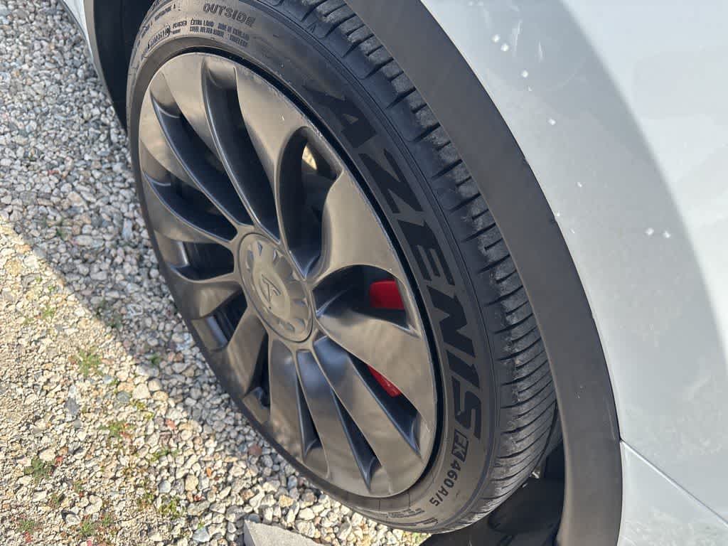 2022 Tesla Model Y Performance Dual Motor All-Wheel Drive