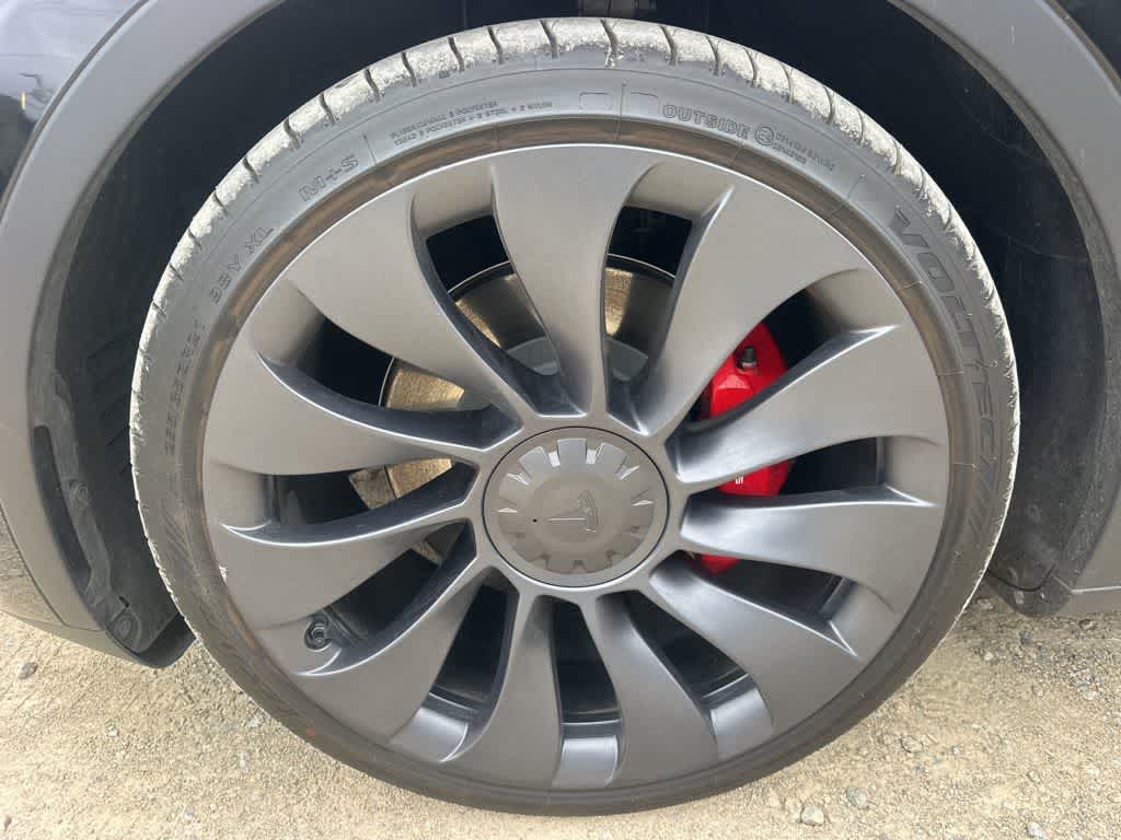 2024 Tesla Model Y Performance Dual Motor All-Wheel Drive