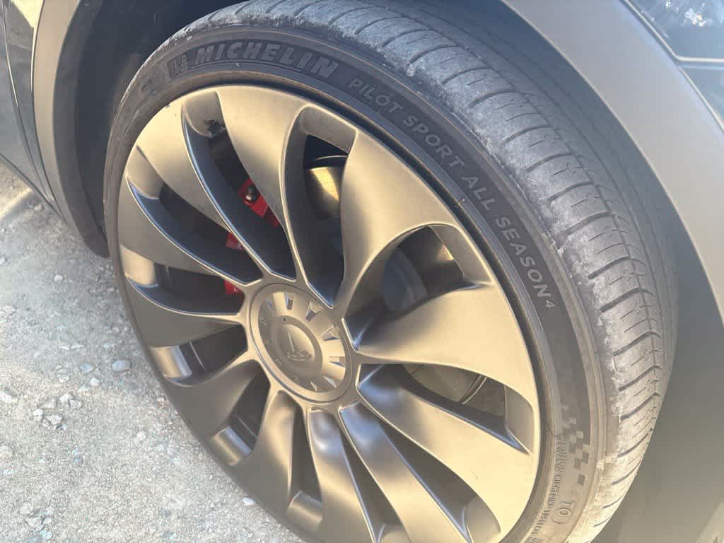 2023 Tesla Model Y Performance