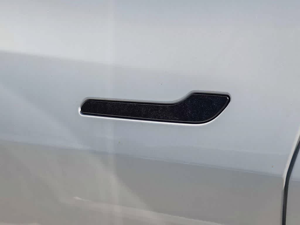 2024 Tesla Model Y Performance Dual Motor All-Wheel Drive