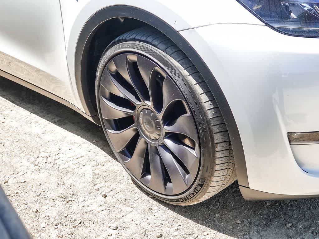 2024 Tesla Model Y Performance Dual Motor All-Wheel Drive