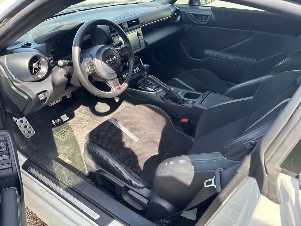 2024 Toyota GR86 Premium
