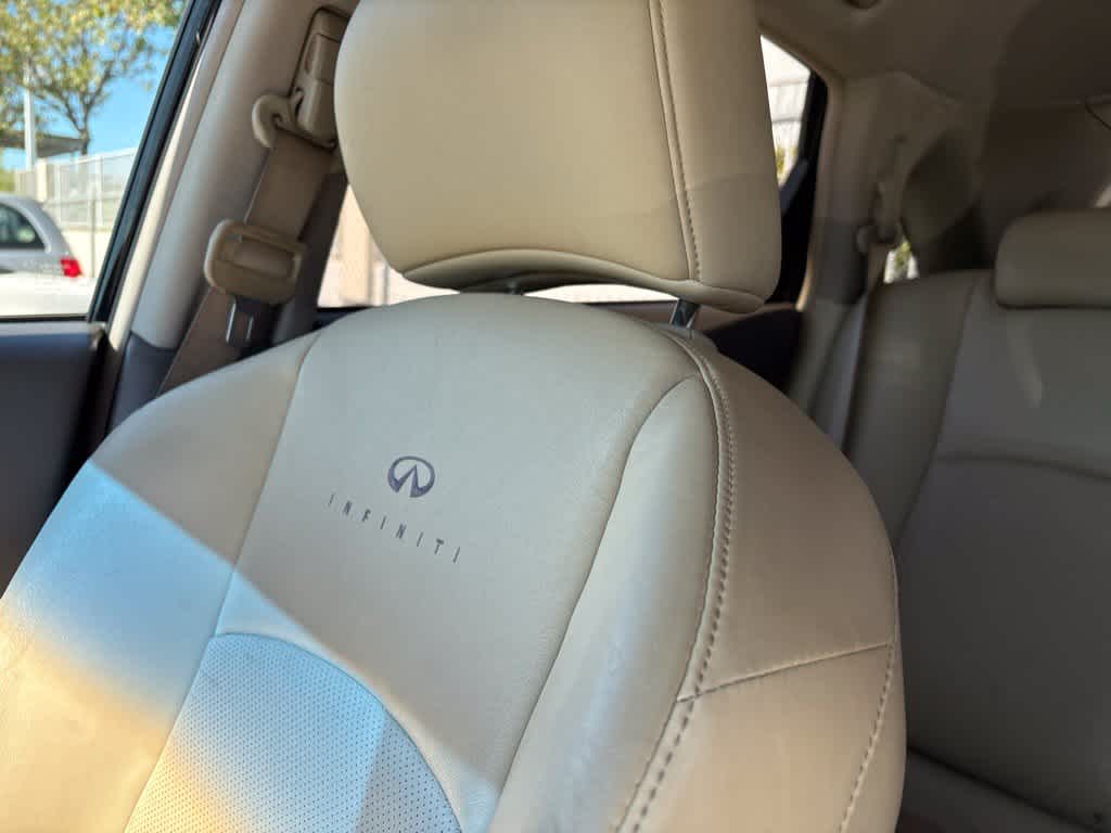 2007 INFINITI FX35 4dr 2WD