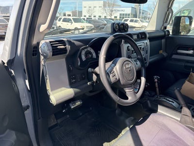 2013 Toyota FJ Cruiser 4WD 4dr Auto