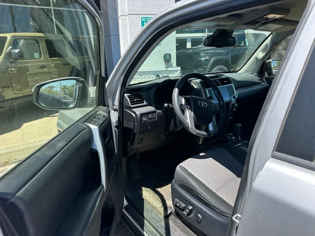 2020 Toyota 4Runner SR5