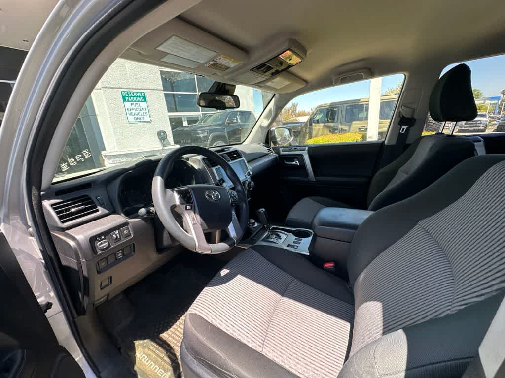 2020 Toyota 4Runner SR5