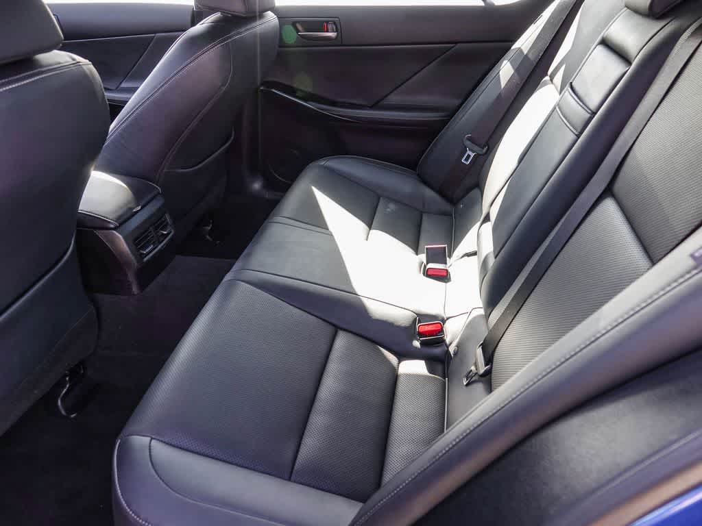 2025 Lexus IS 300 F SPORT Design