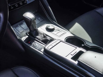 2025 Lexus IS 300 F SPORT Design