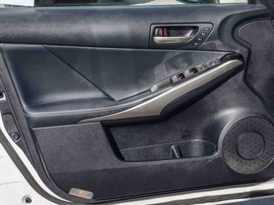 2018 Lexus IS IS 300 RWD