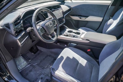 2023 Lexus RZ 450e Luxury