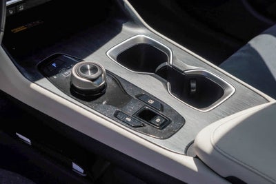 2023 Lexus RZ 450e Luxury