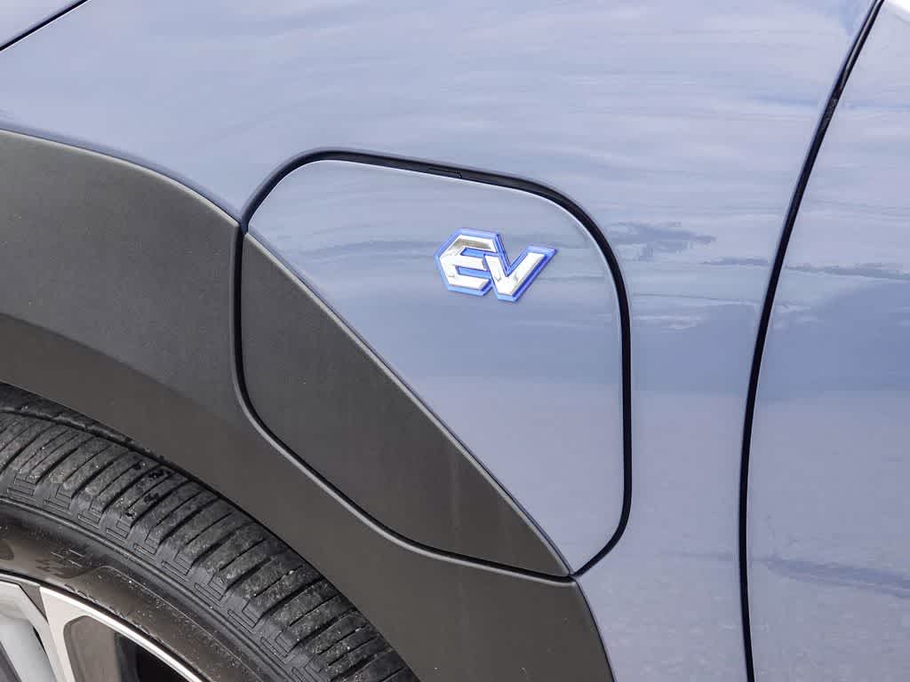 2023 Subaru Solterra Touring