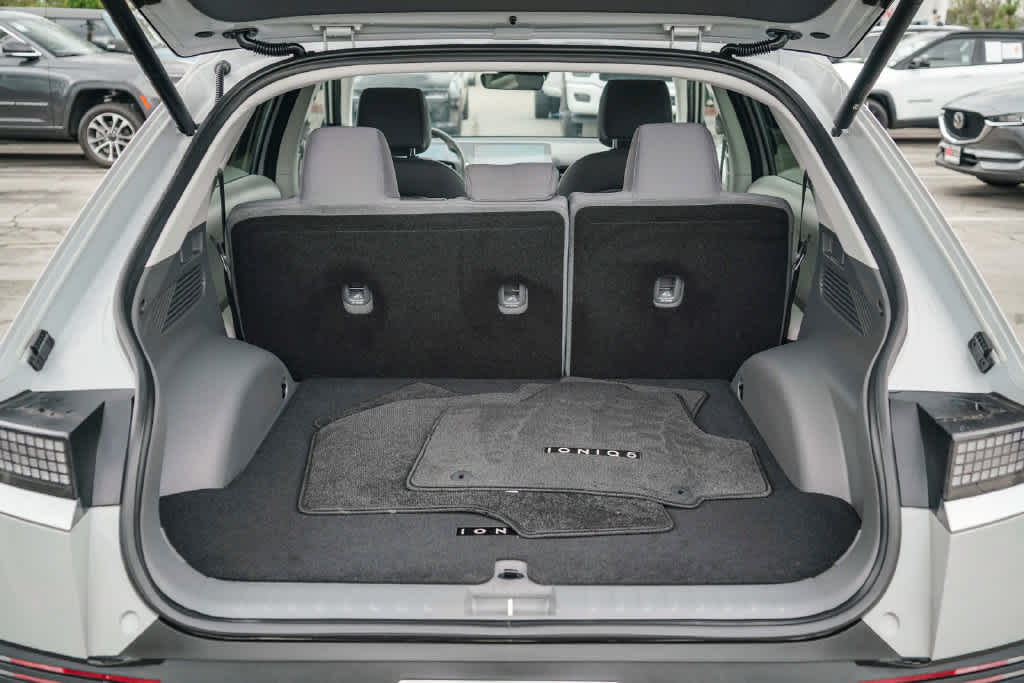 2024 Hyundai IONIQ 5 SEL