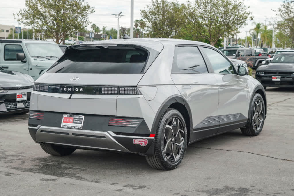 2024 Hyundai IONIQ 5 SEL