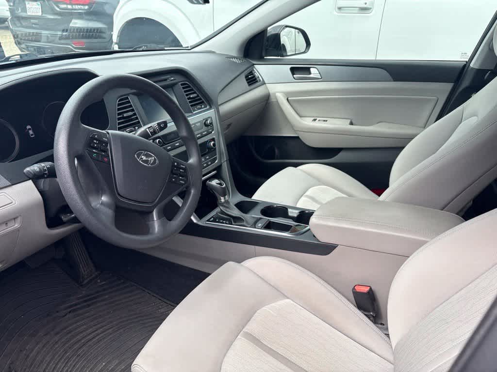2017 Hyundai Sonata Hybrid SE