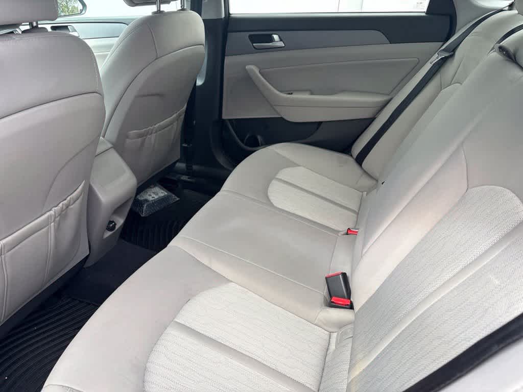 2017 Hyundai Sonata Hybrid SE