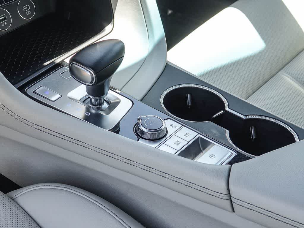 2024 Genesis G70 2.5T RWD