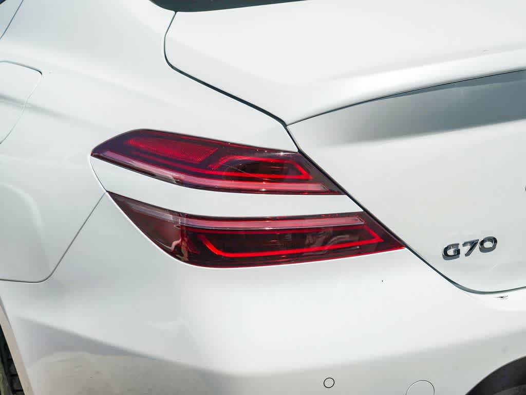 2023 Genesis G70 2.0T RWD