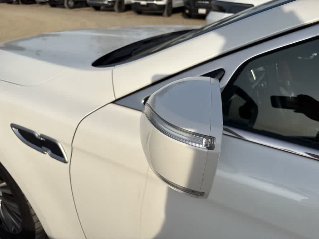 2017 Kia K900 Luxury 3.8L