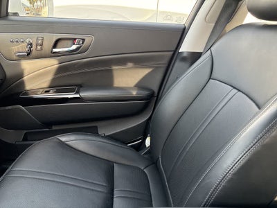 2017 Kia K900 Luxury 3.8L