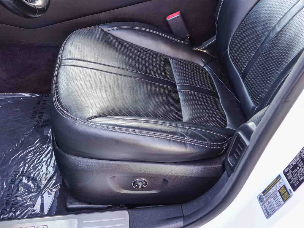 2017 Kia K900 Luxury 3.8L