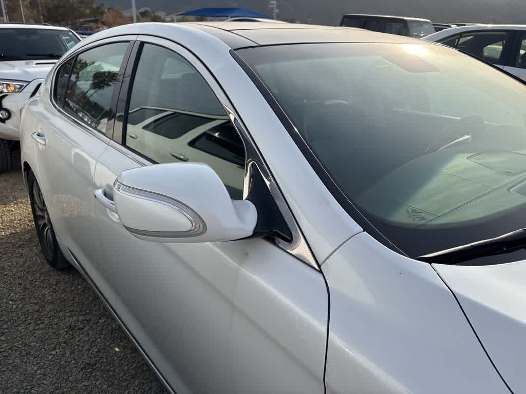 2017 Kia K900 Luxury 3.8L