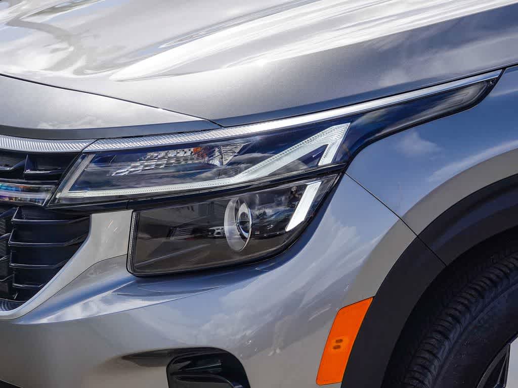 2025 Kia Seltos EX
