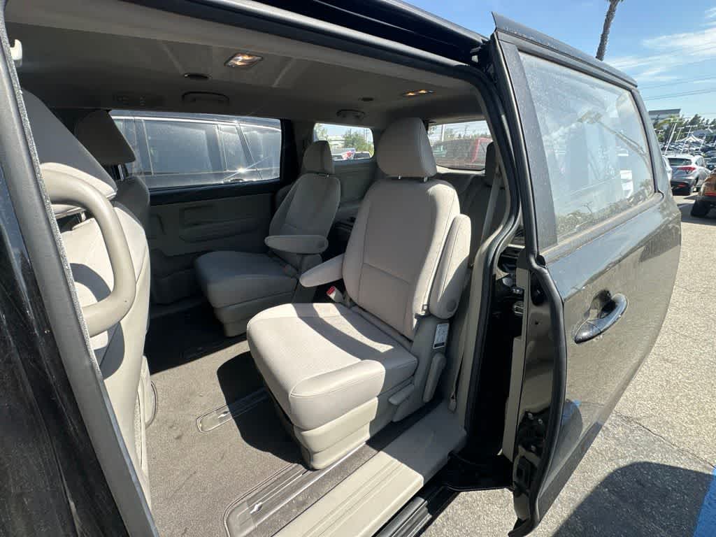 2018 Kia Sedona L