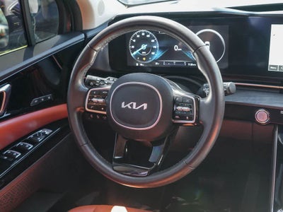2024 Kia Carnival SX