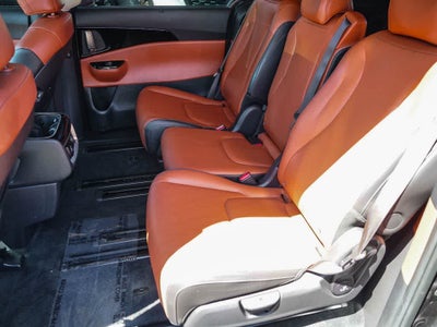 2024 Kia Carnival SX