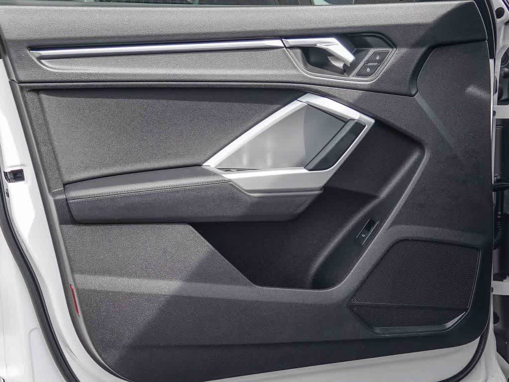 2020 Audi Q3 Premium 45 TFSI quattro Tiptronic