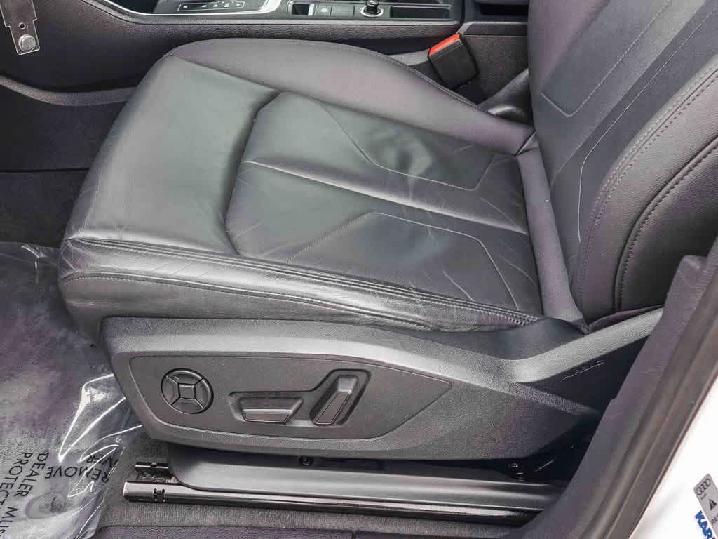 2020 Audi Q3 Premium 45 TFSI quattro Tiptronic