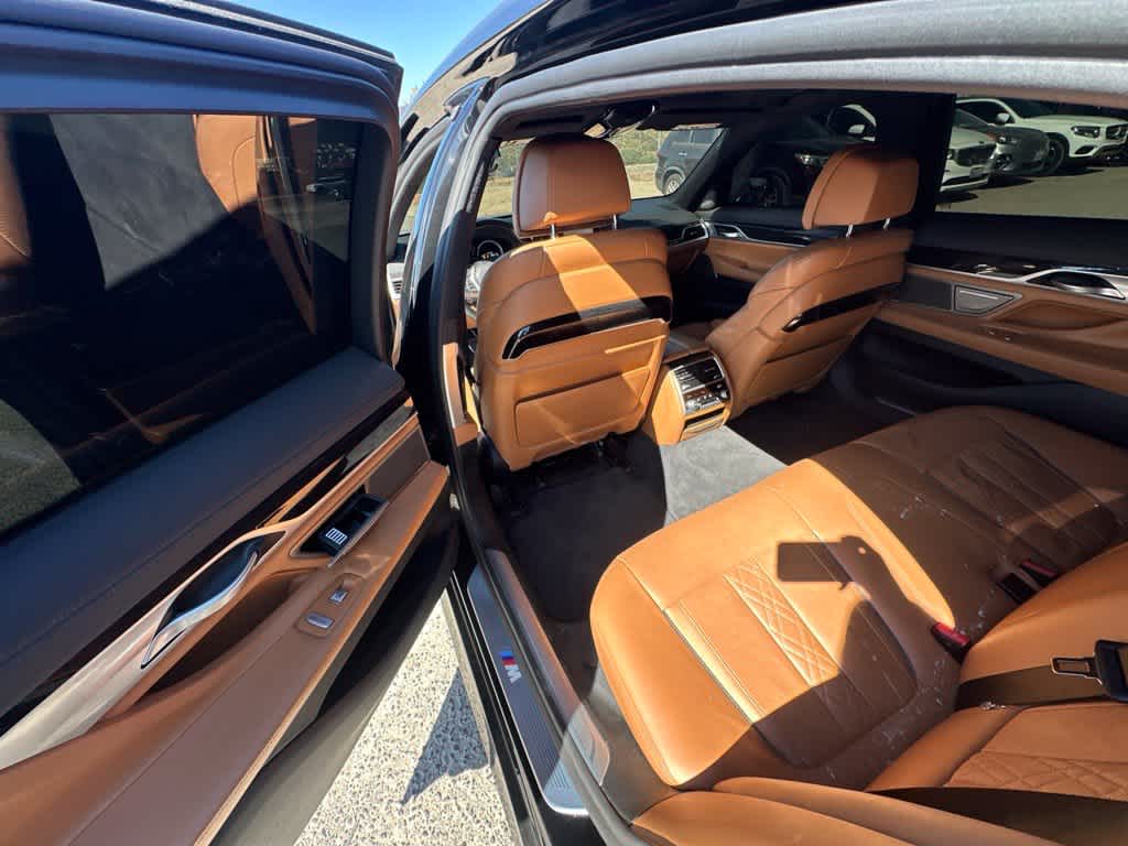 2019 BMW 750i 750i Sedan