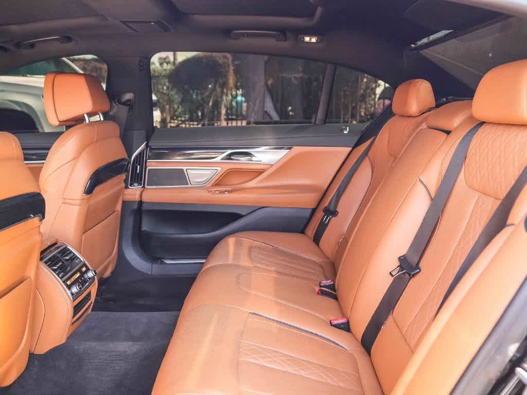 2019 BMW 750i 750i Sedan