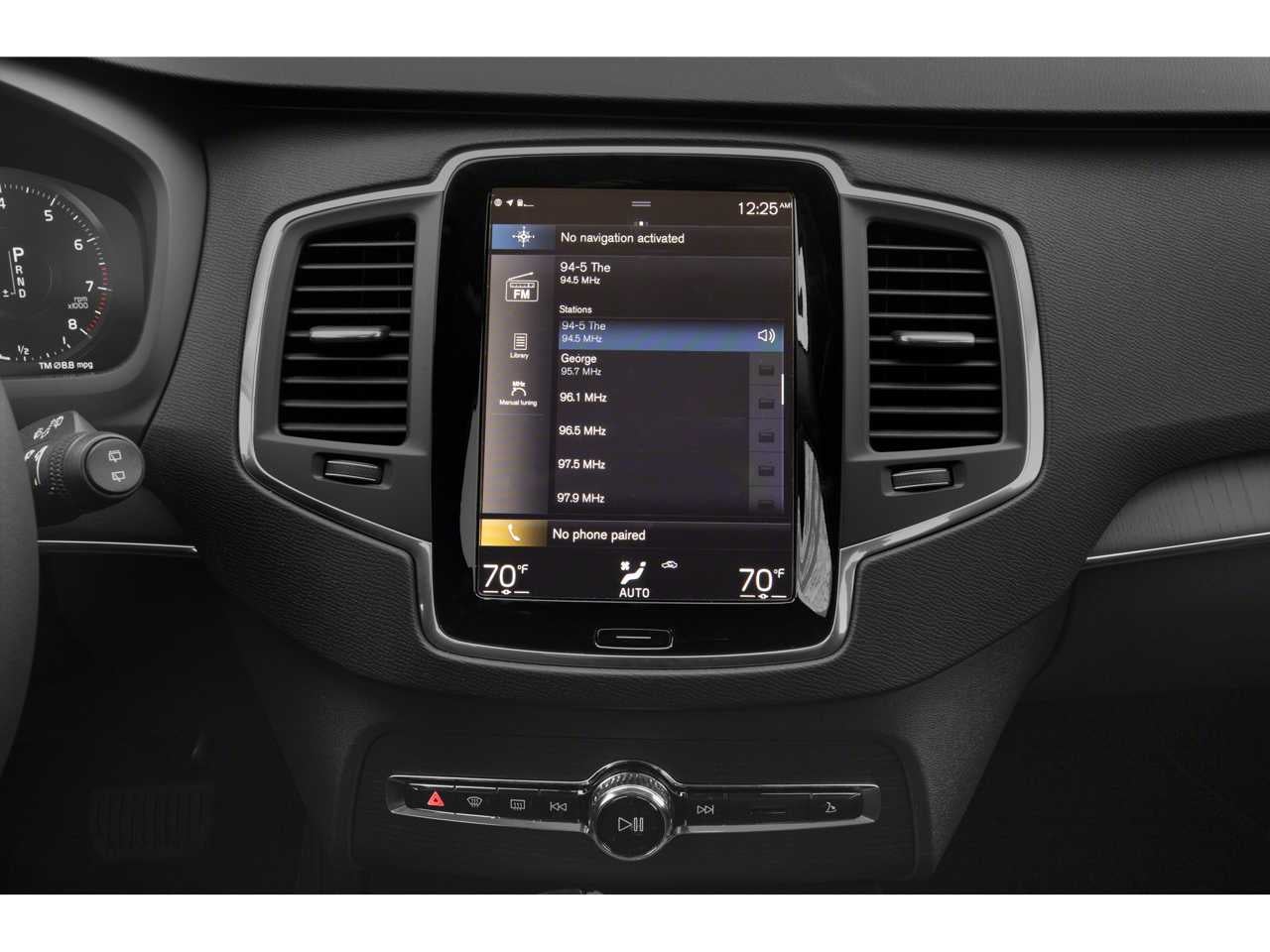 2020 Volvo XC90 T5 Momentum 7 Passenger