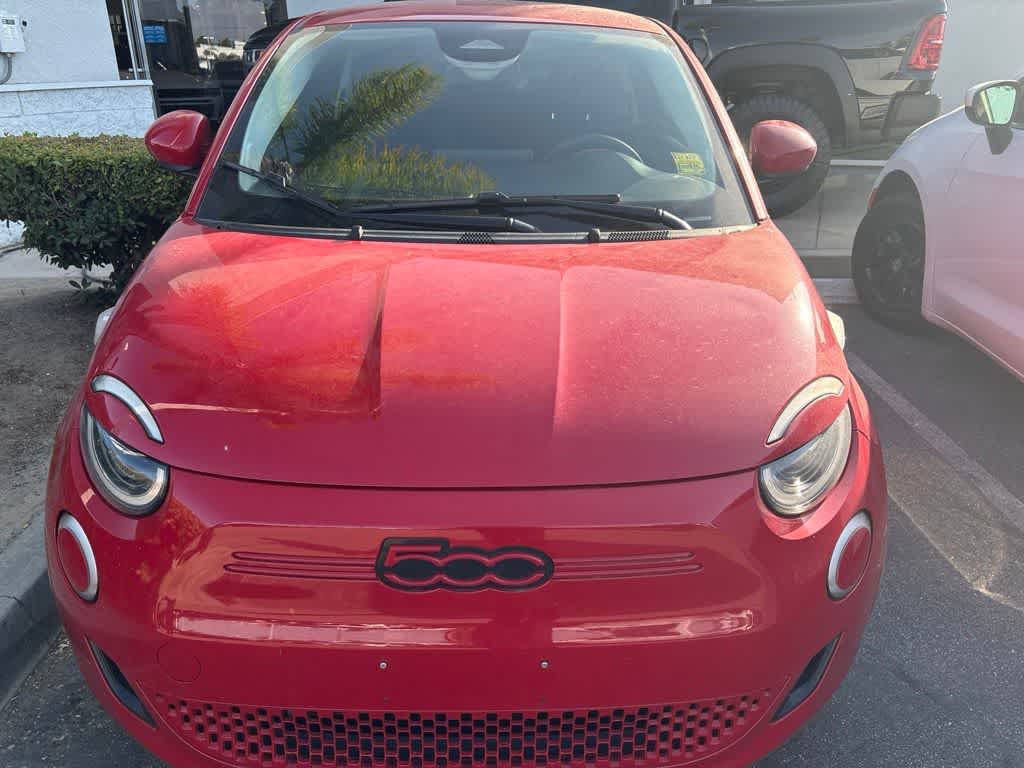 2024 FIAT 500e INSPI(RED) FWD