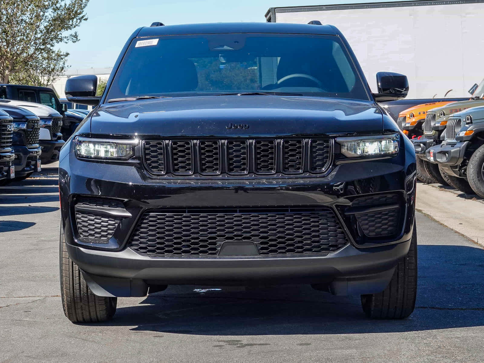 2025 Jeep Grand Cherokee GRAND CHEROKEE ALTITUDE 4X2