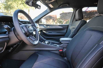 2025 Jeep Grand Cherokee GRAND CHEROKEE LAREDO 4X2