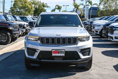 2025 Jeep Grand Cherokee GRAND CHEROKEE LAREDO 4X2