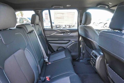 2025 Jeep Grand Cherokee GRAND CHEROKEE LAREDO 4X2