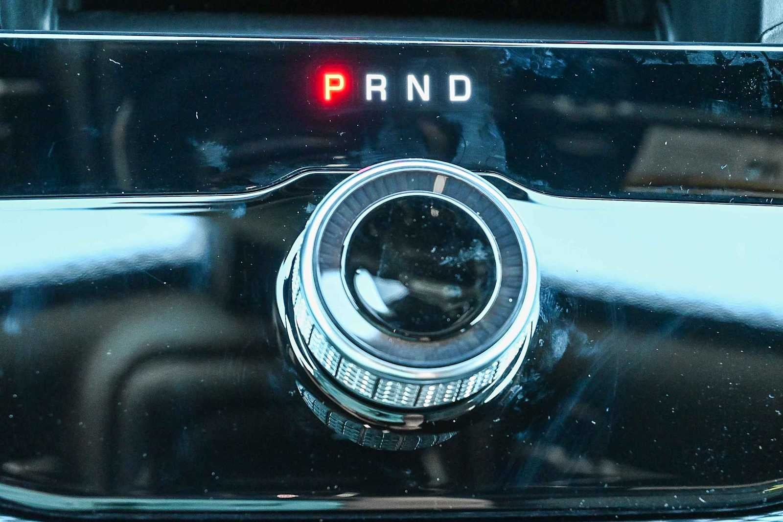 2025 Jeep Grand Cherokee GRAND CHEROKEE LAREDO 4X2